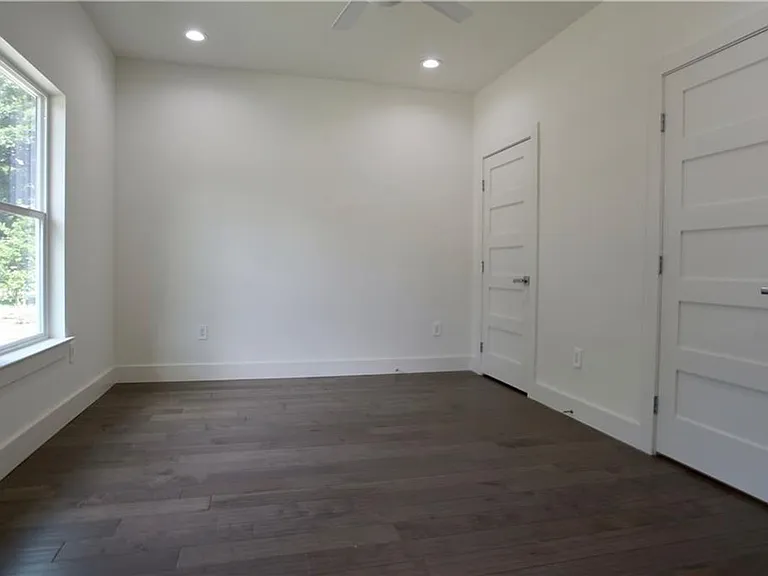 705 Harris Ave #C — Photo 54