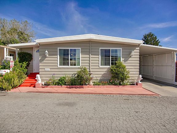 2nd image of 49 Blanca Ln Space 811