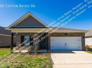186 Cotton Bayou Dr, Meridianville, AL 35759