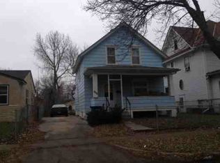 862 4th St E, Saint Paul, MN 55106