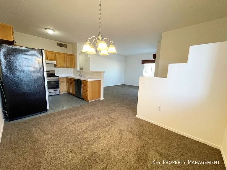 2110 N Los Feliz St #1074 — Photo 15