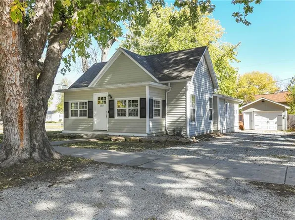 103 Locust St, Wellsville, KS 66092