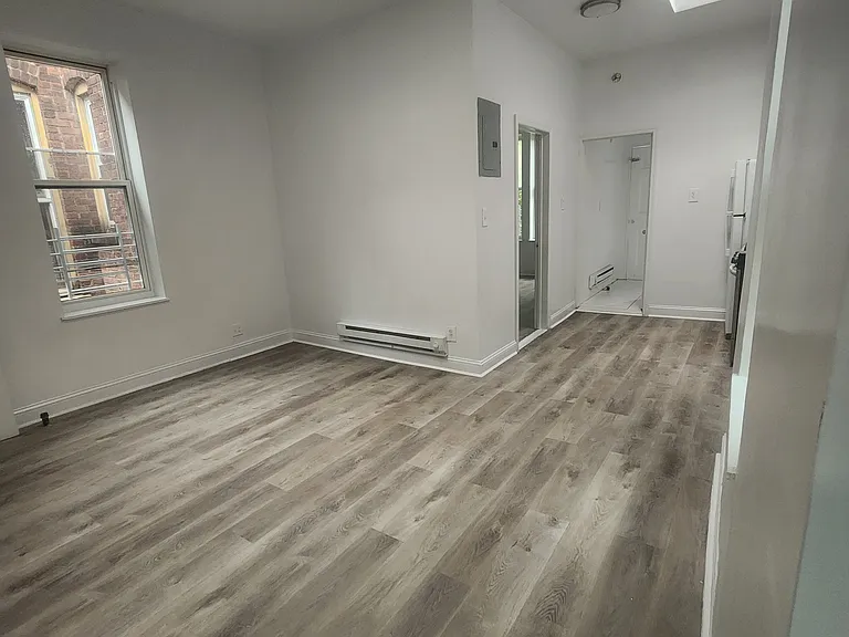 91 Elliott Ave #3 — Photo 6