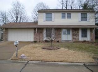 17 Lemon Tree Dr, Saint Peters, MO