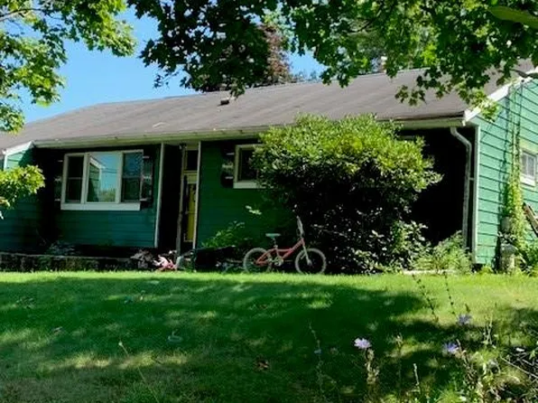 4 Lenape Road, Newburgh, NY 12550