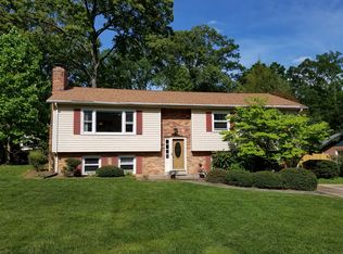 3701 Macgregor Ct, Annandale, VA 22003