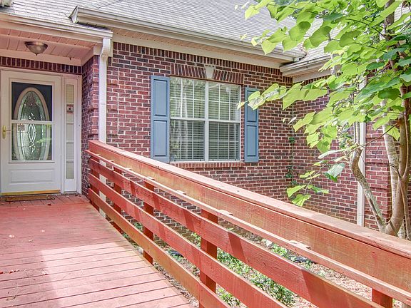 2nd image of 50 Riverbrooke Ct