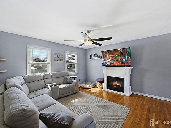 5th image of 1427 Seminole Rd