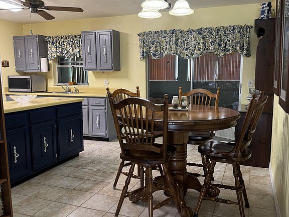4th image of 2028 Royal Palm Dr