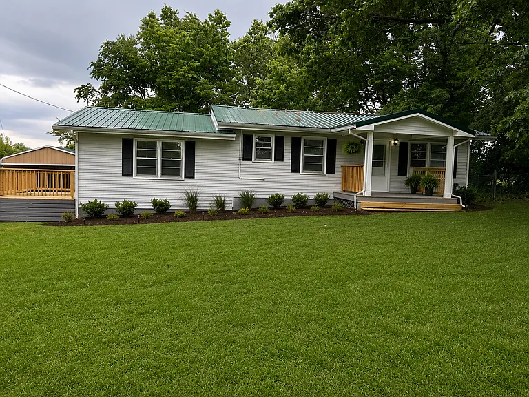 1380 Cummins Ferry Rd — Photo 32