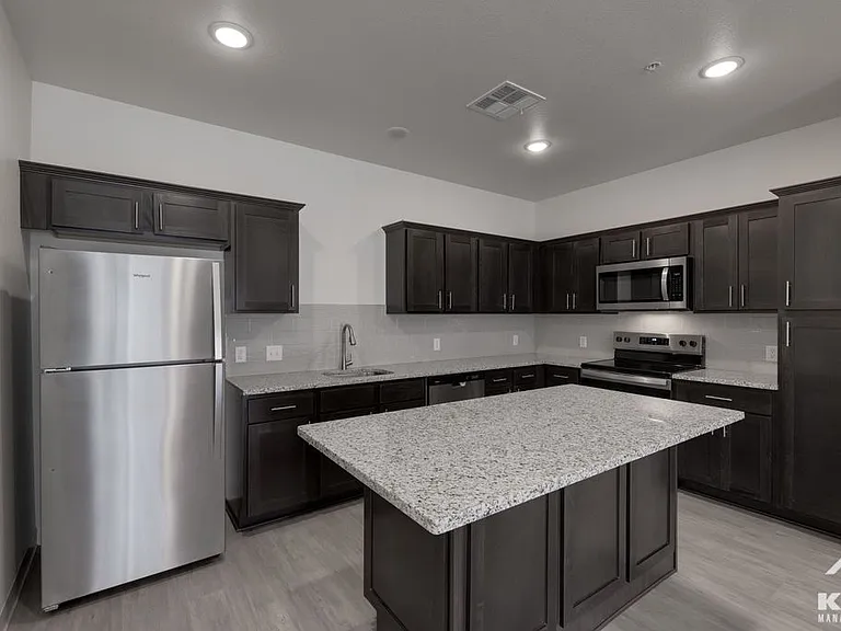 Liberty Gardens Apartments — Photo 28