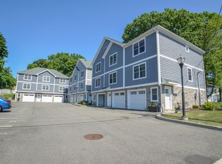 341 Meadowside Rd APT B, Milford, CT 06460