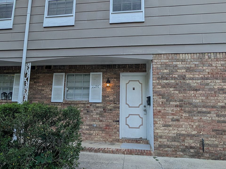 1st image of 2290 Chapel Hill Rd