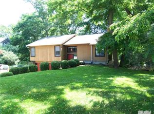 2325 Brigantine Dr, Southold, NY 11971