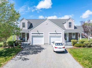 24 Fox Run Rd, Blackstone, MA 01504