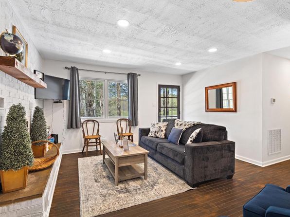 (undisclosed Address), Boone, NC 28607