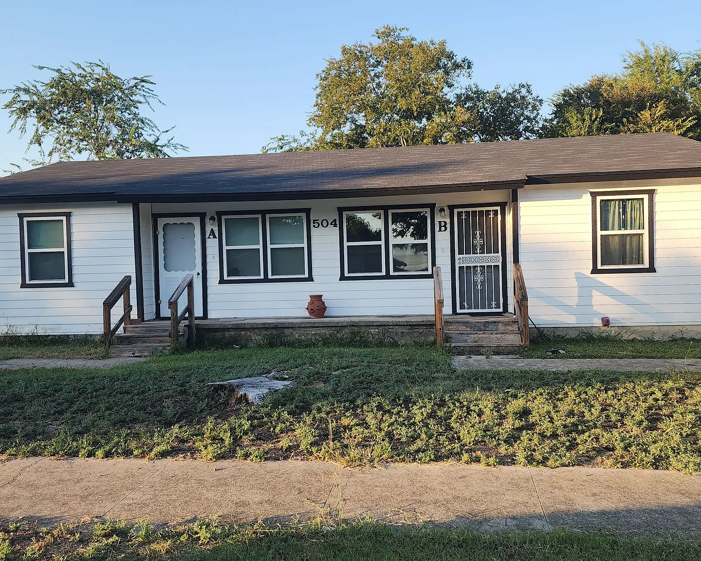 504 Highway Ave — Photo 1