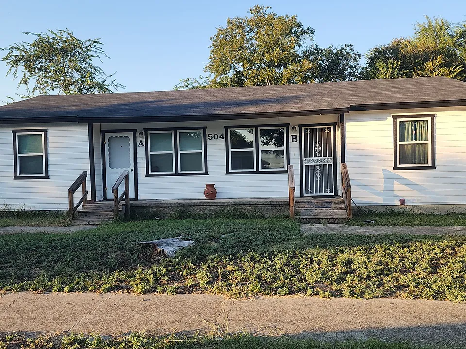 504 Highway Ave
