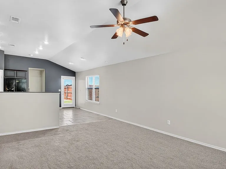 1310 Wrangler Ln — Photo 2