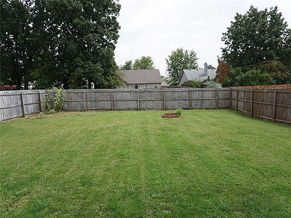 4th image of 7163 S Cordova Dr