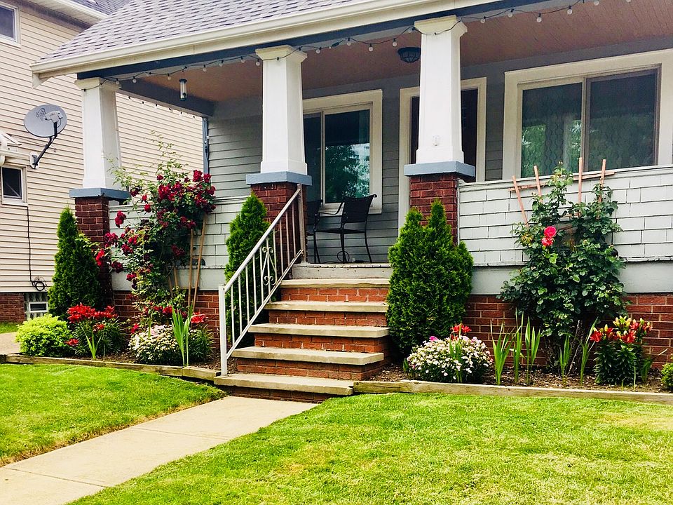 1st image of 2123 Chesterland Ave
