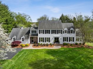 15 Carriage Way, Basking Ridge, NJ 07920