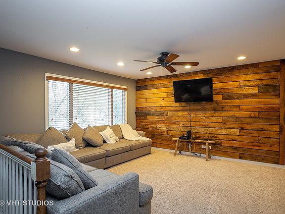 2nd image of 118 Greenway Dr