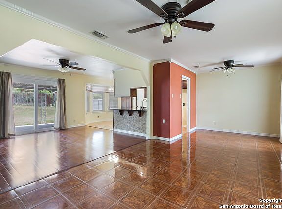 4th image of 306 Whitecliff Dr