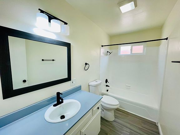 3rd image of 817 W Hellman Ave #B