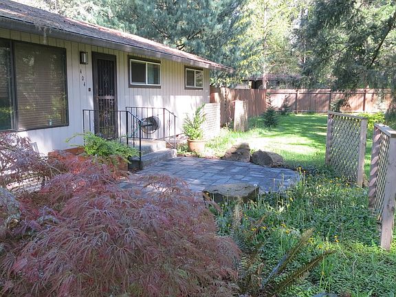 3rd image of 404 NE 117th Ave