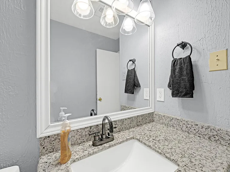222 Wickhamford Way — Photo 36