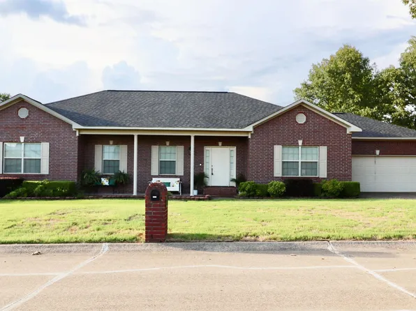 1710 Royal Oaks Dr, Malvern, AR 72104