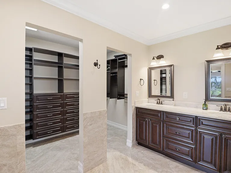16 Leeward Cir — Photo 23