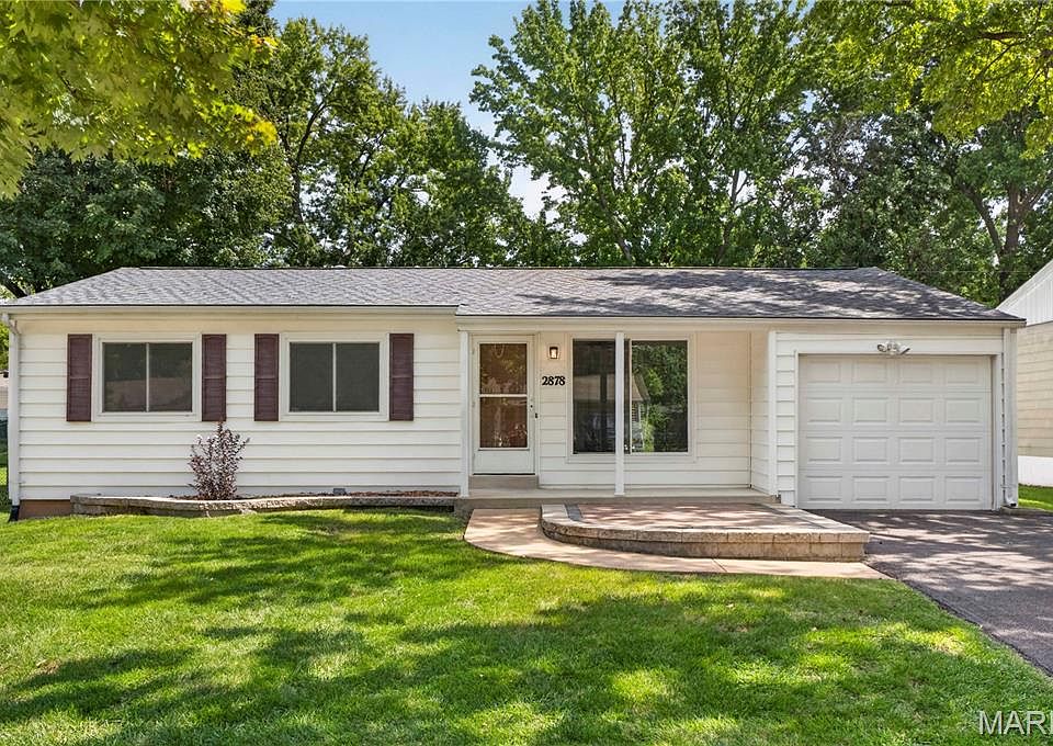 1st image of 2878 Foxwood Dr