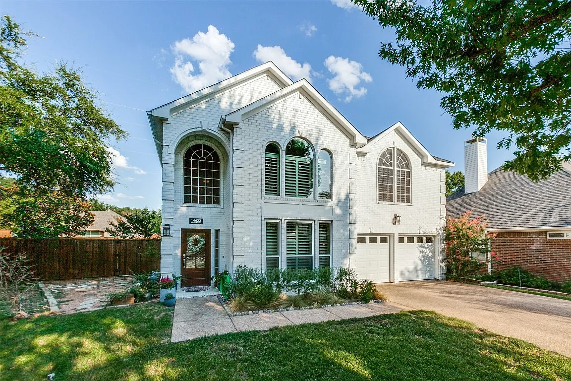 14632 Waterview Cir photo 1