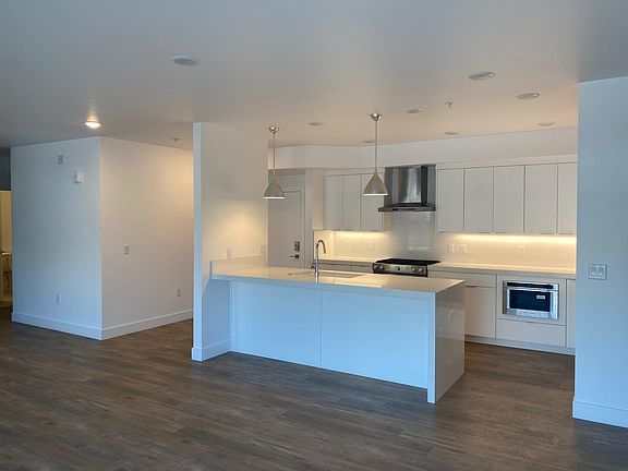 2nd image of 2240 E Laney Ave S #211