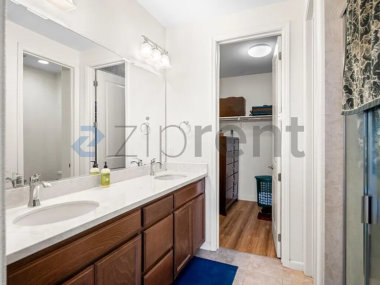 2387 Central Pkwy — Photo 21