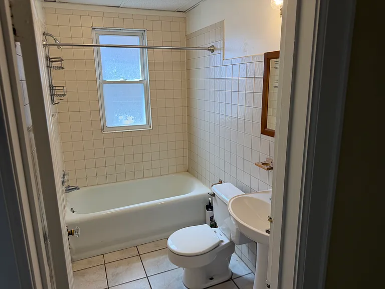 524 7th St #2 — Photo 7