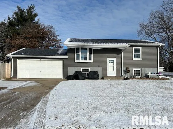 902 14th Ave NW, Clinton, IA 52732