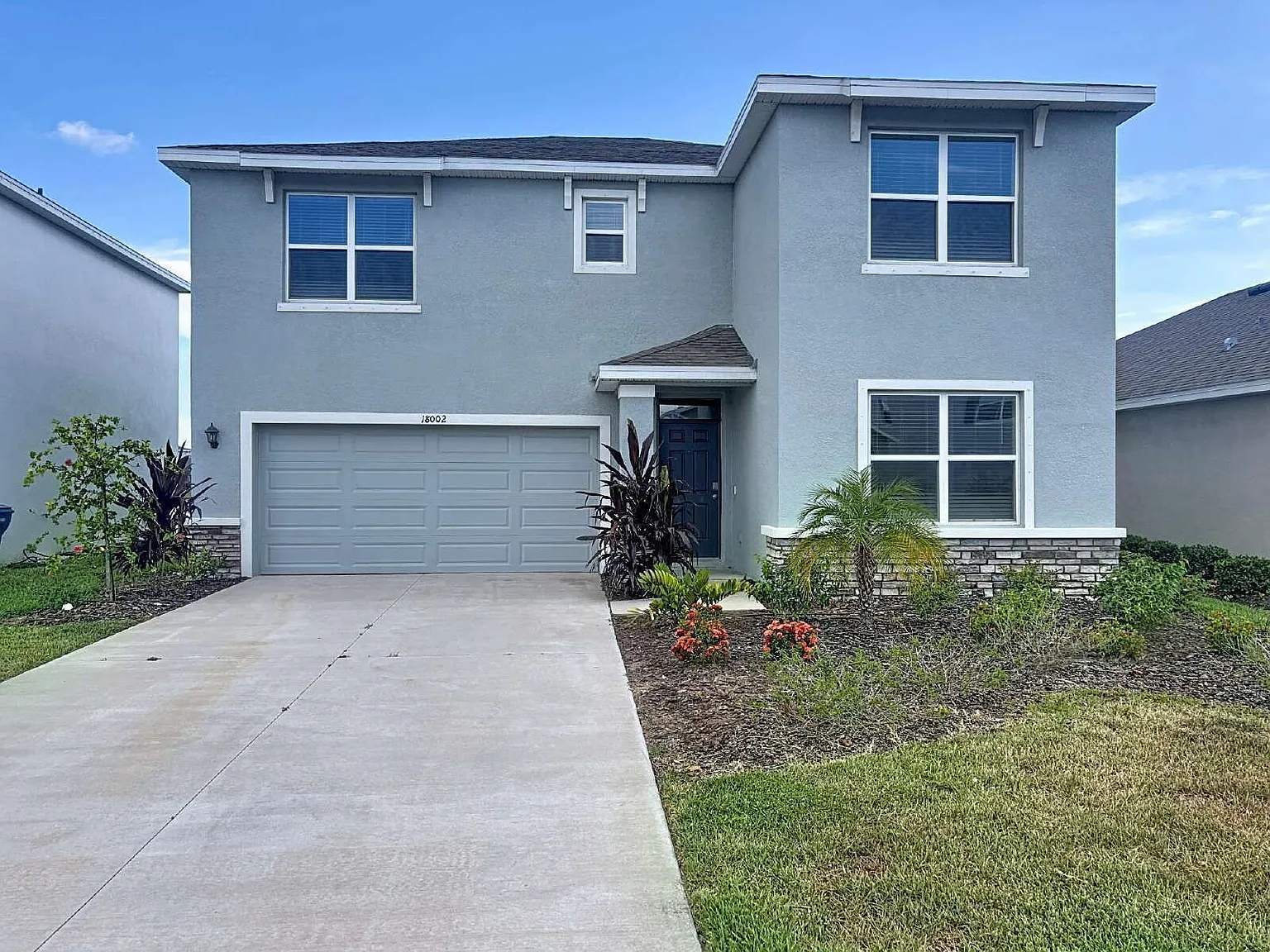 4 bed, 3.0 bath, 2371 sqft, $2,700 — Photo 2