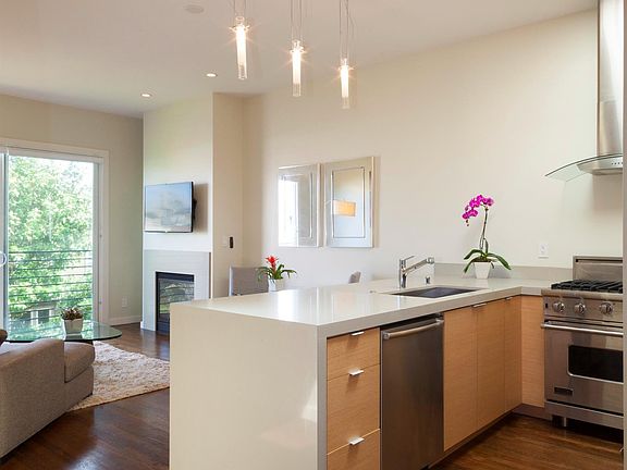 5th image of 28 Parker Ave APT 303