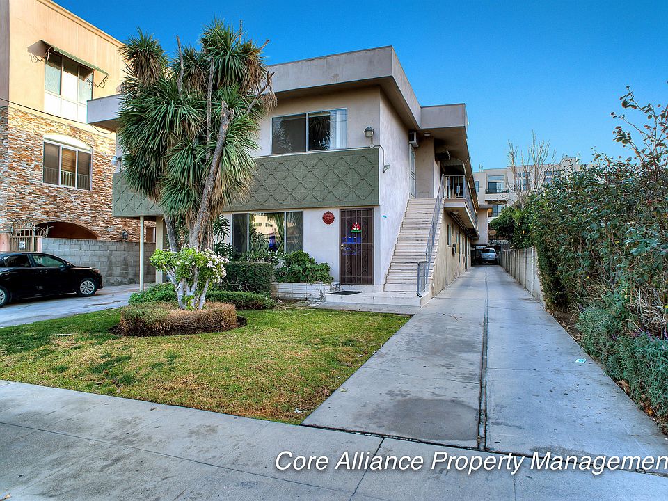 1st image of 10866 Bloomfield St #3