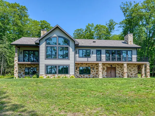 6628 W Black Oak Lake Rd, Land O Lakes, WI 54540