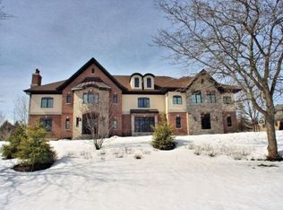 4 Corey Dr, South Barrington, IL 60010