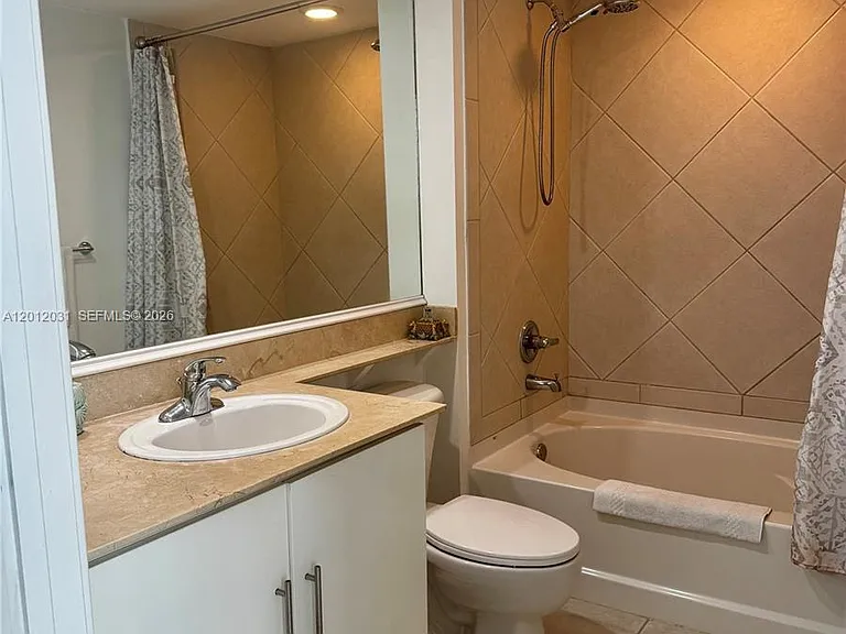 335 Biscayne Blvd #2900 — Photo 31