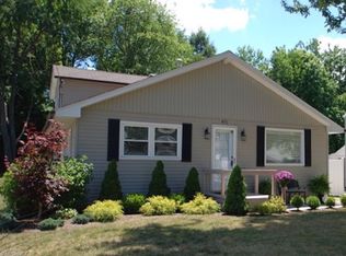 971 Orchard Ave, Aurora, OH 44202