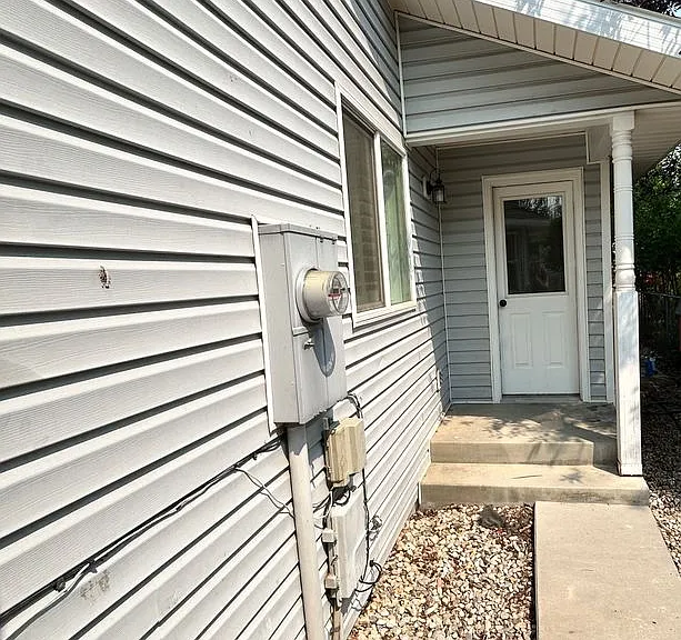 607 Desta St — Photo 32
