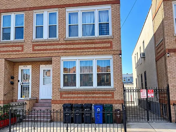 60-74 Fresh Pond Rd #2FAM, Maspeth, NY 11378