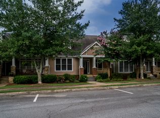 1105 Freedom Ln, Roswell, GA 30075
