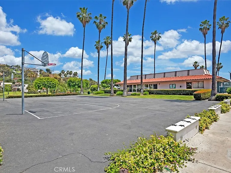 712 Calle Divino — Photo 49